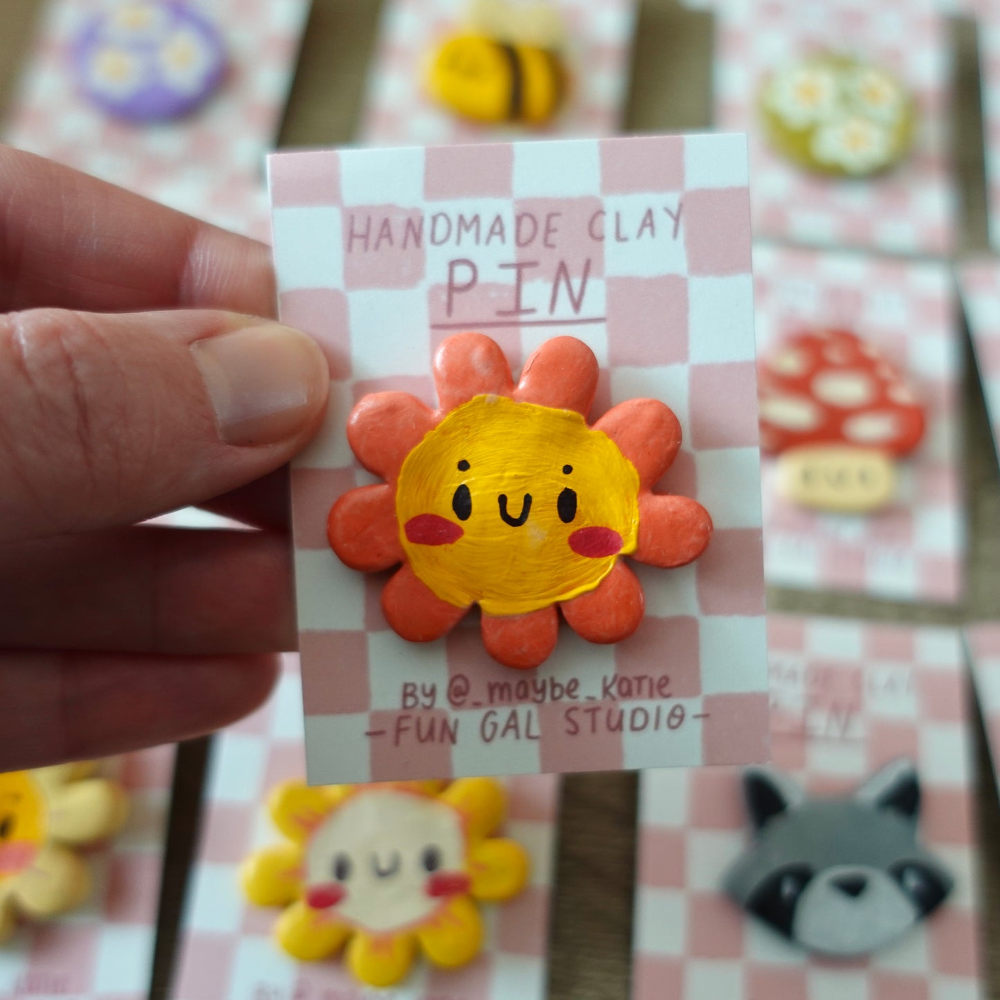 Happy Flower Pin