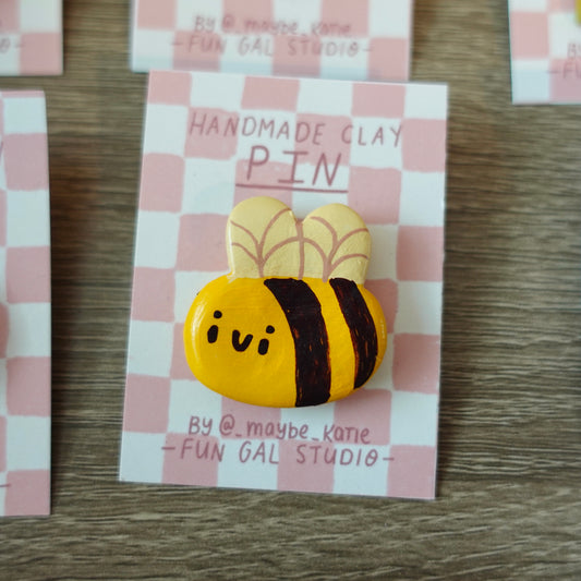 Bumblebee pin